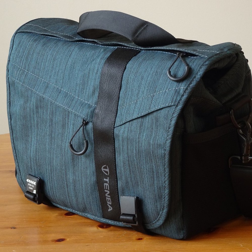 Tenba Messenger DNA 11 Camera Bag (Cobalt) DSLR or Mirrorless Camera Bag